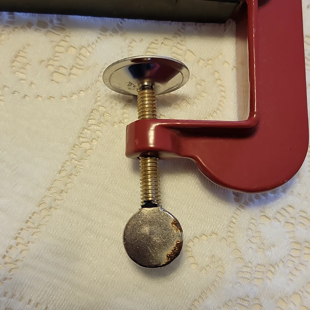 peel away table clamp apple peeler  core red Euc